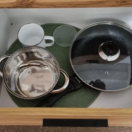 Appartamento Apartamencik Przy Trasie Nr 1 *