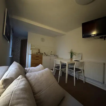 Apartamencik Przy Trasie Nr 1