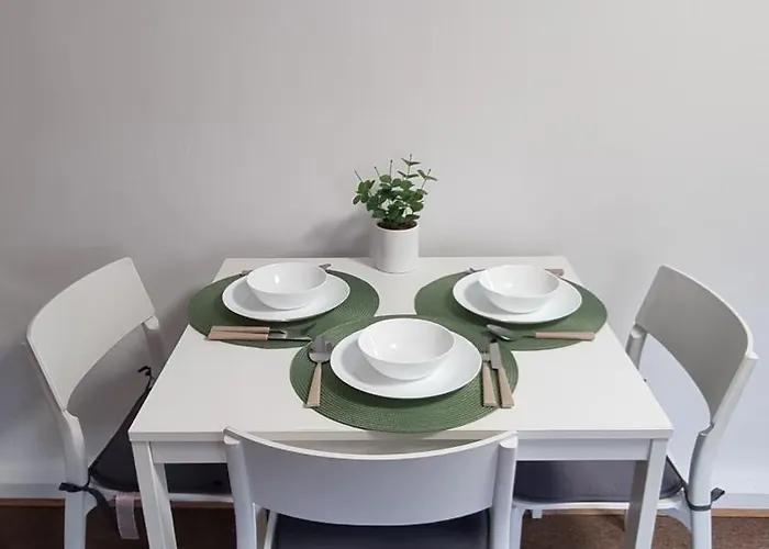 Apartamencik Przy Trasie Nr 1 *